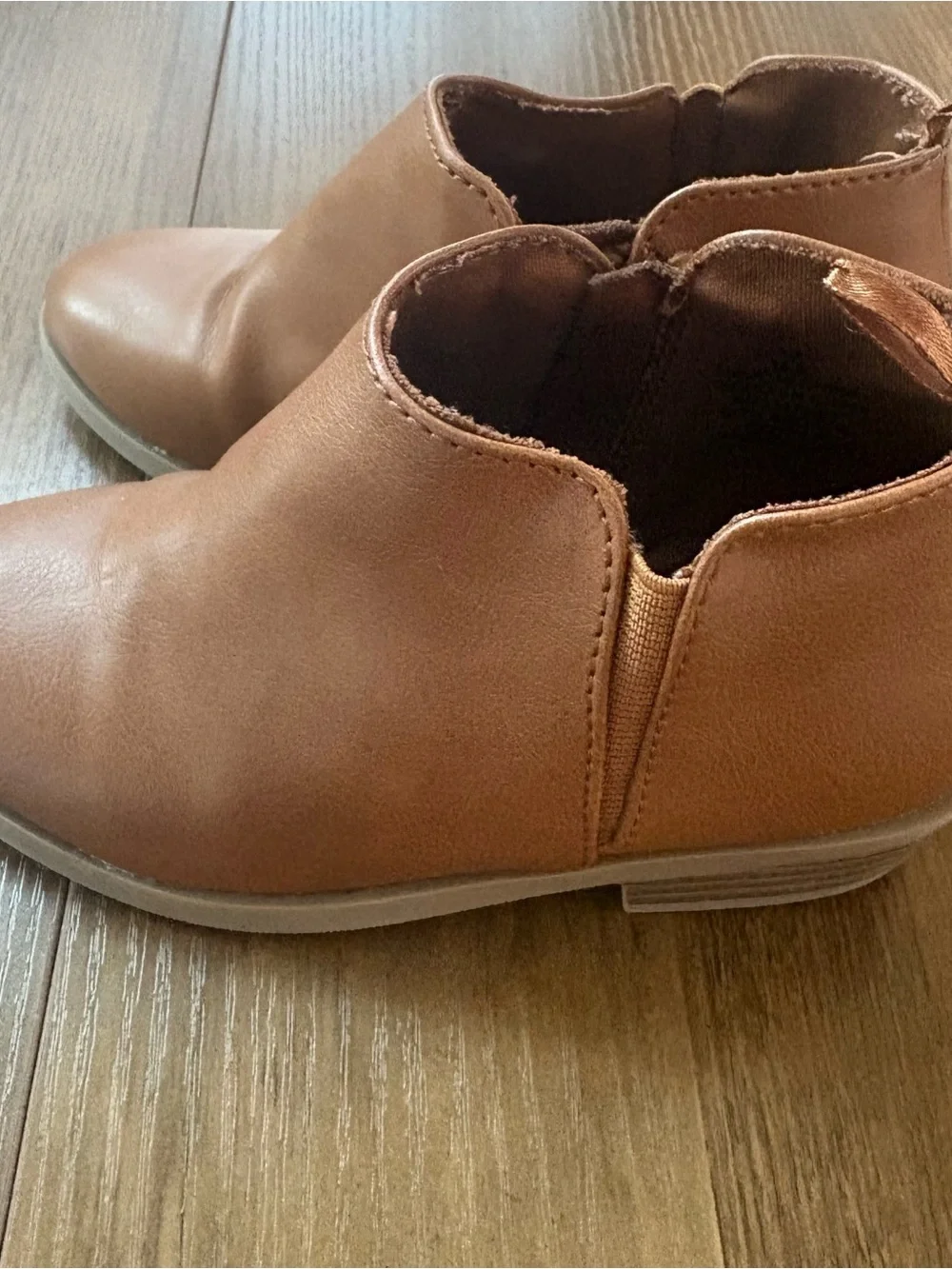 Old Navy classic tan